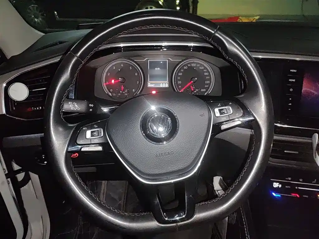 Volkswagen Tayron 2020 330TSI 2WD Luxury Smart Edition фото 3