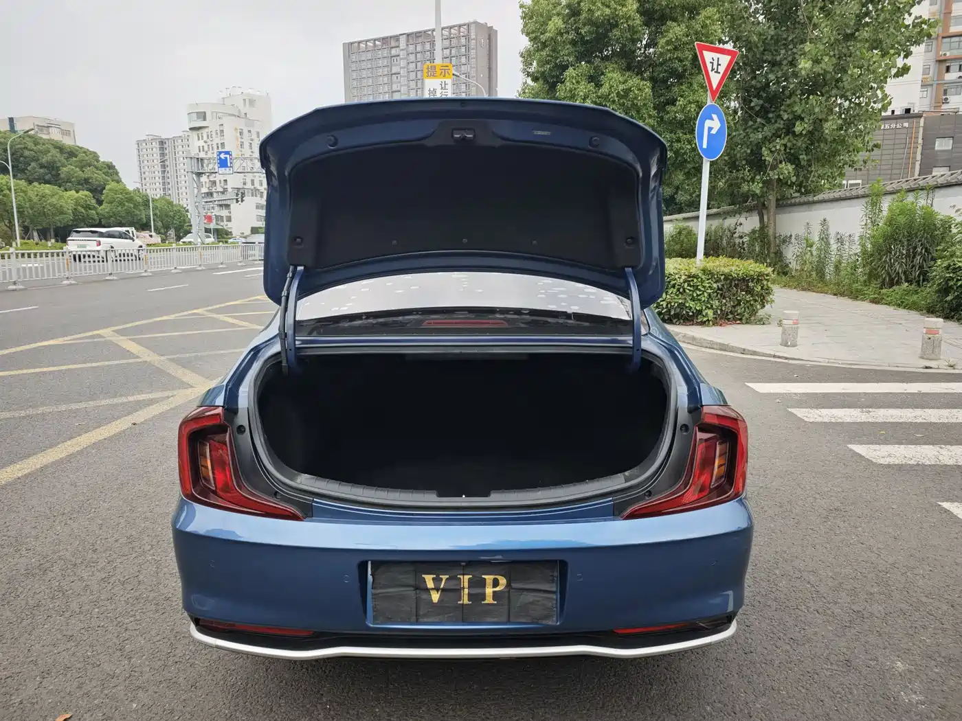 Hyundai Mistra 2021 1.8L CVT GLX Elite фото 13