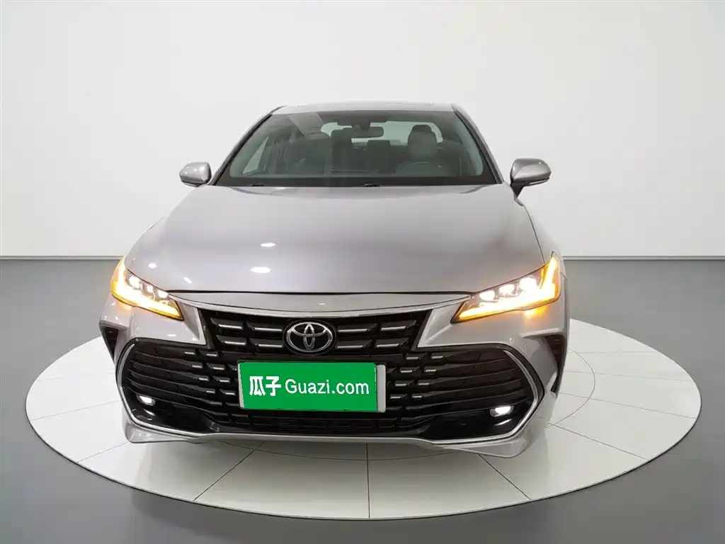 Toyota Avalon 2022 2.0L Luxury Edition фото 3