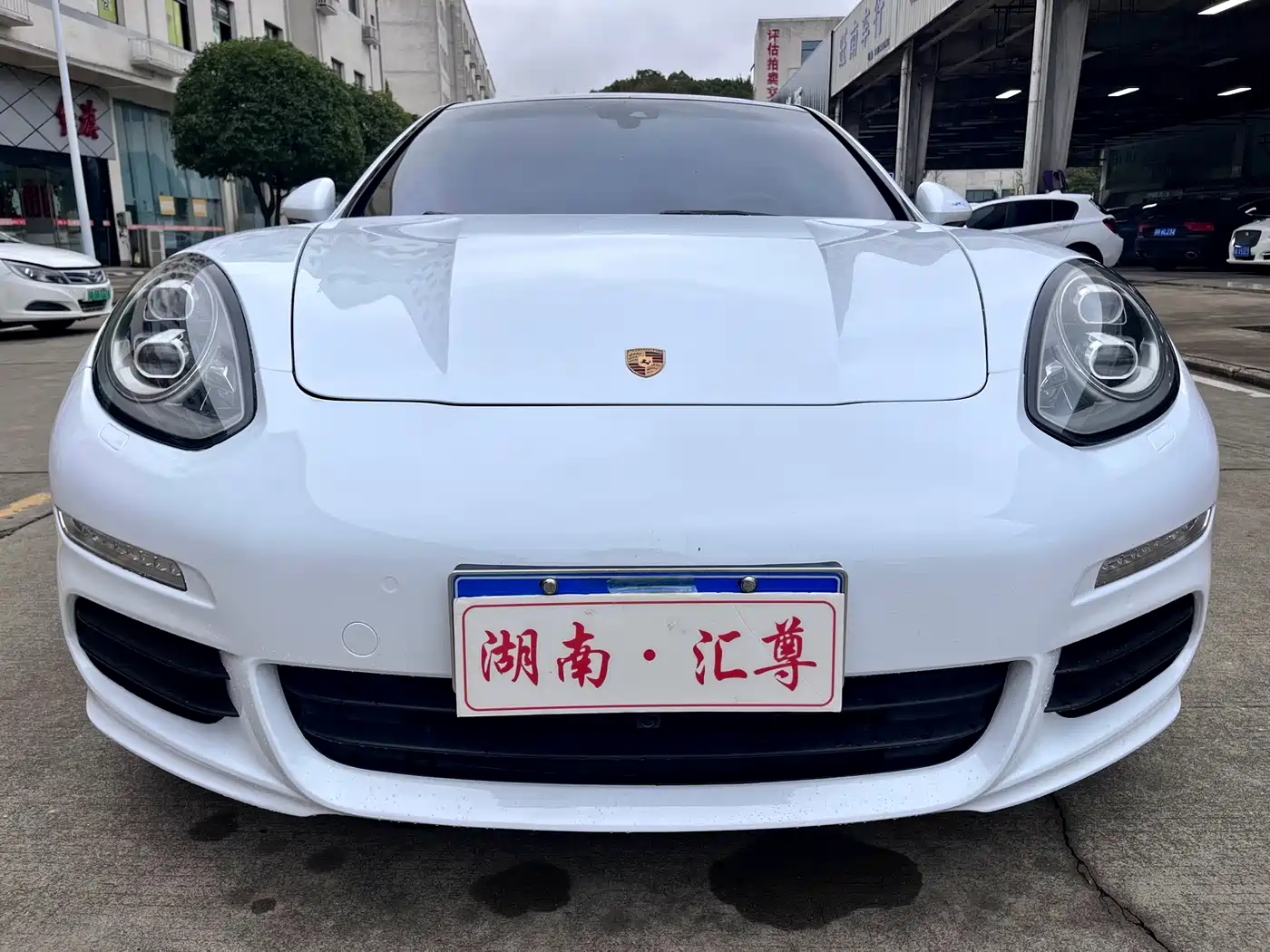 Porsche Panamera 2016 Panamera Edition 3.0T фото 2