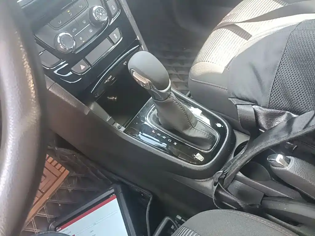 Фото 14 - Buick Encore