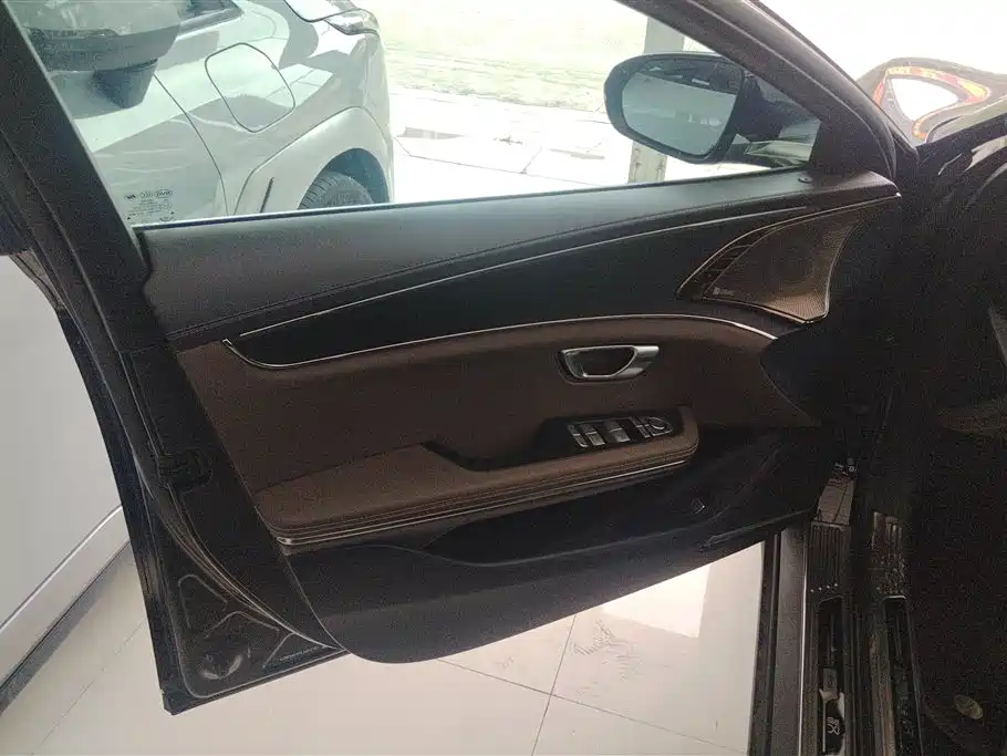 BYD HAN