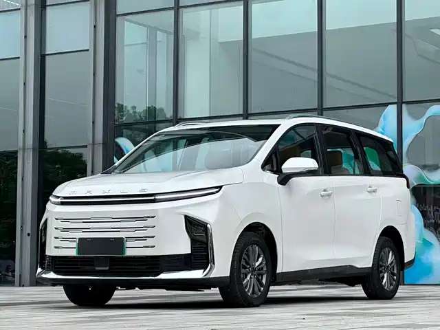  SAIC Maxus Maxus G50 PHEV 2025 Pilot Edition