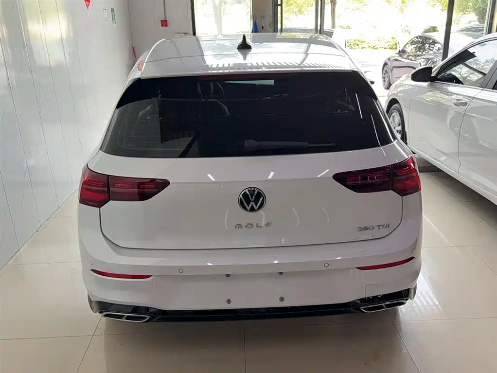 Volkswagen Golf 2023 Facelift 280TSI DSG R-Line Lite фото 8