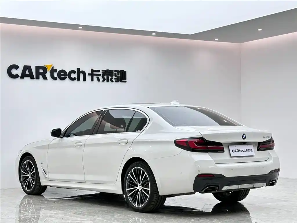BMW 5 Series 2021 530Li Leading M Sport Package фото 3