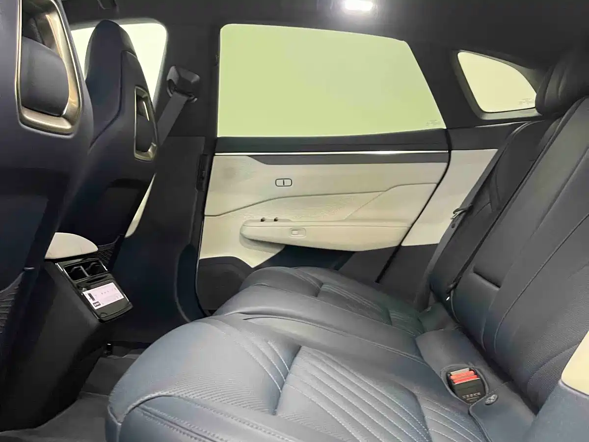 ZEEKR EXTREME KRYPTON 001