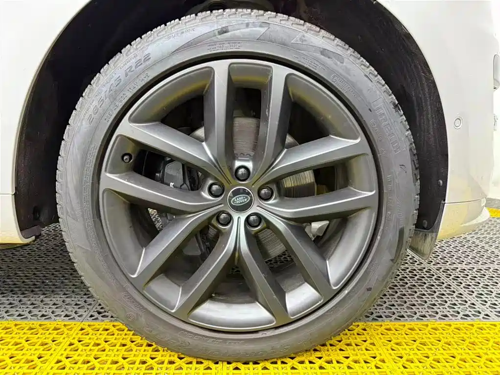 Land Rover Range Rover Sport 2024 400PS Dynamic HSE фото 15