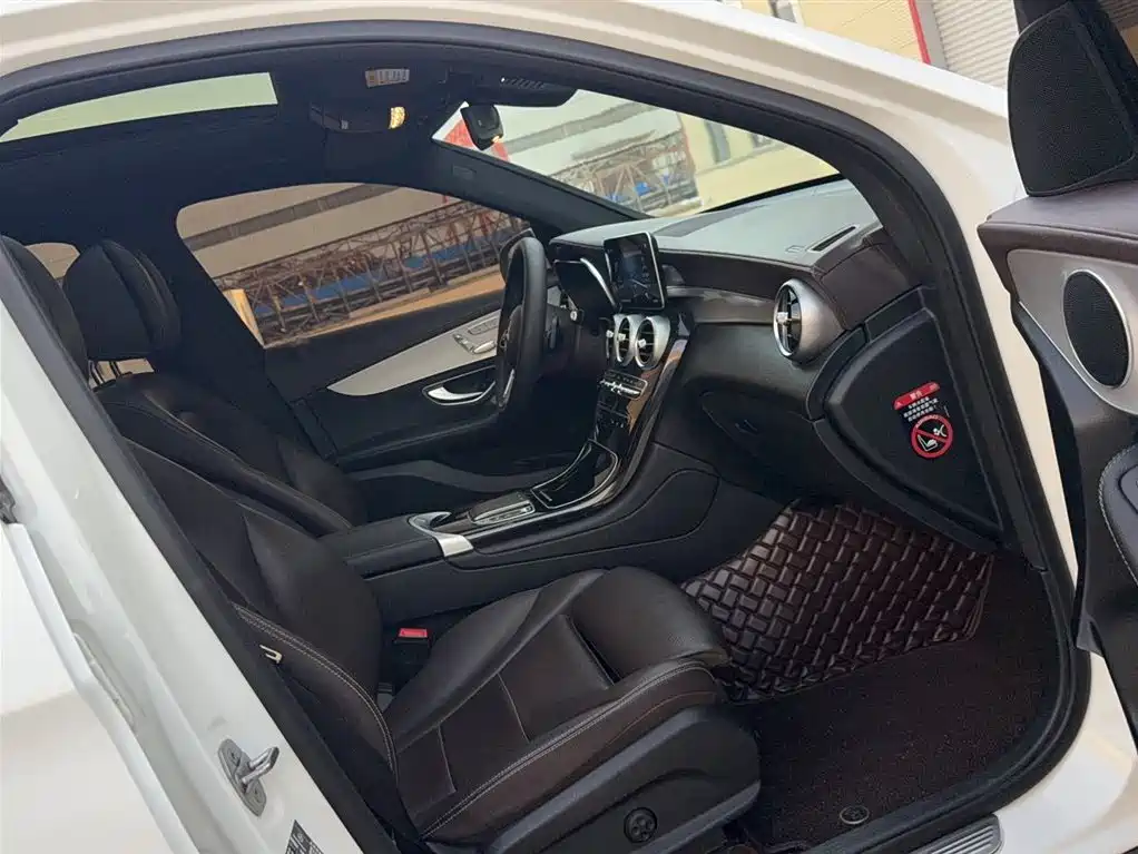 Mercedes-Benz GLC 2022 Facelift III GLC 260 L 4MATIC Dynamic фото 18