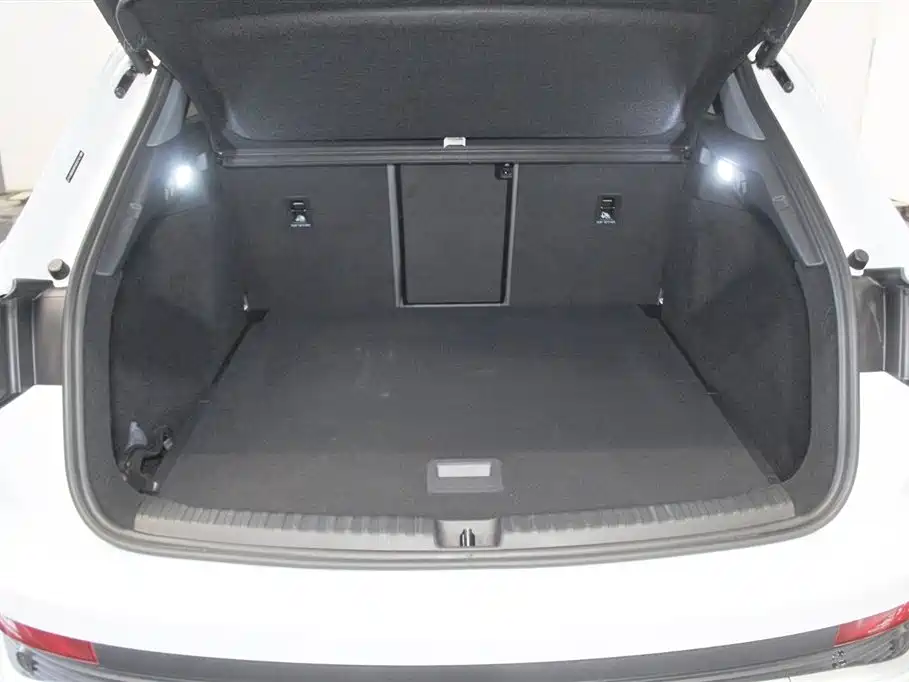 Audi Q4 e-tron 2024 40 e-tron Creation Edition фото 7