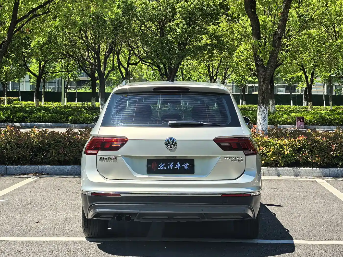 Volkswagen Tiguan L 2017 330TSI Automatic 2WD Luxury Edition фото 6