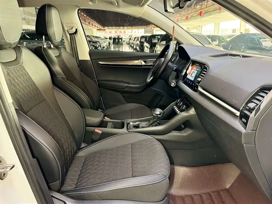 Škoda Karoq 2021 TSI280 Luxury Edition фото 18