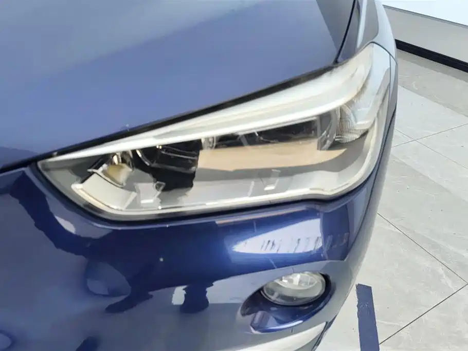 BMW X1 2019 sDrive18Li Premium Model фото 5