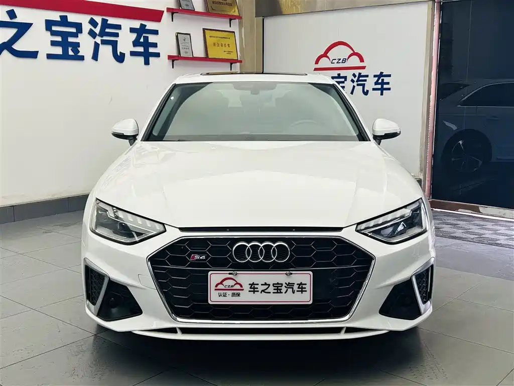 Audi A4L 2020 40 TFSI Fashion Dynamic Edition фото 2