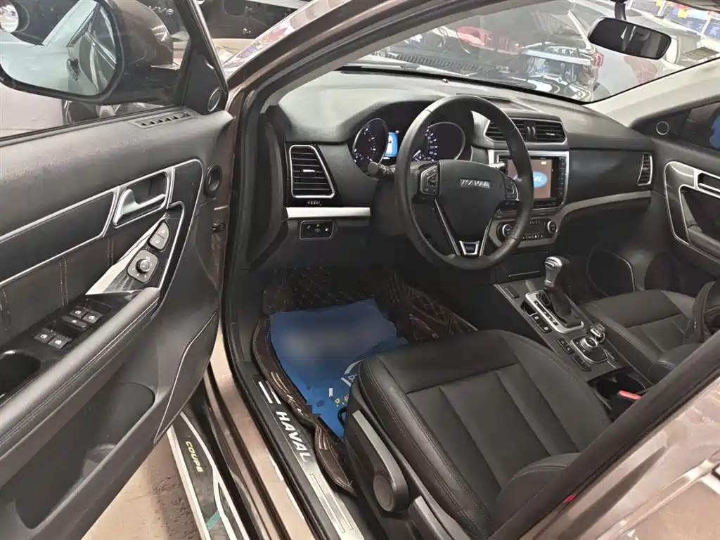 Haval H6 Coupe 2016 Blue Label 1.5T Automatic 2WD Urban фото 12