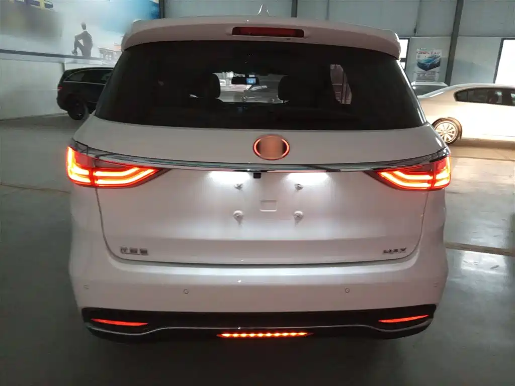 BYD Song MAX 2019 1.5T Auto Smart Connected Sunroof 6-seater China V фото 4