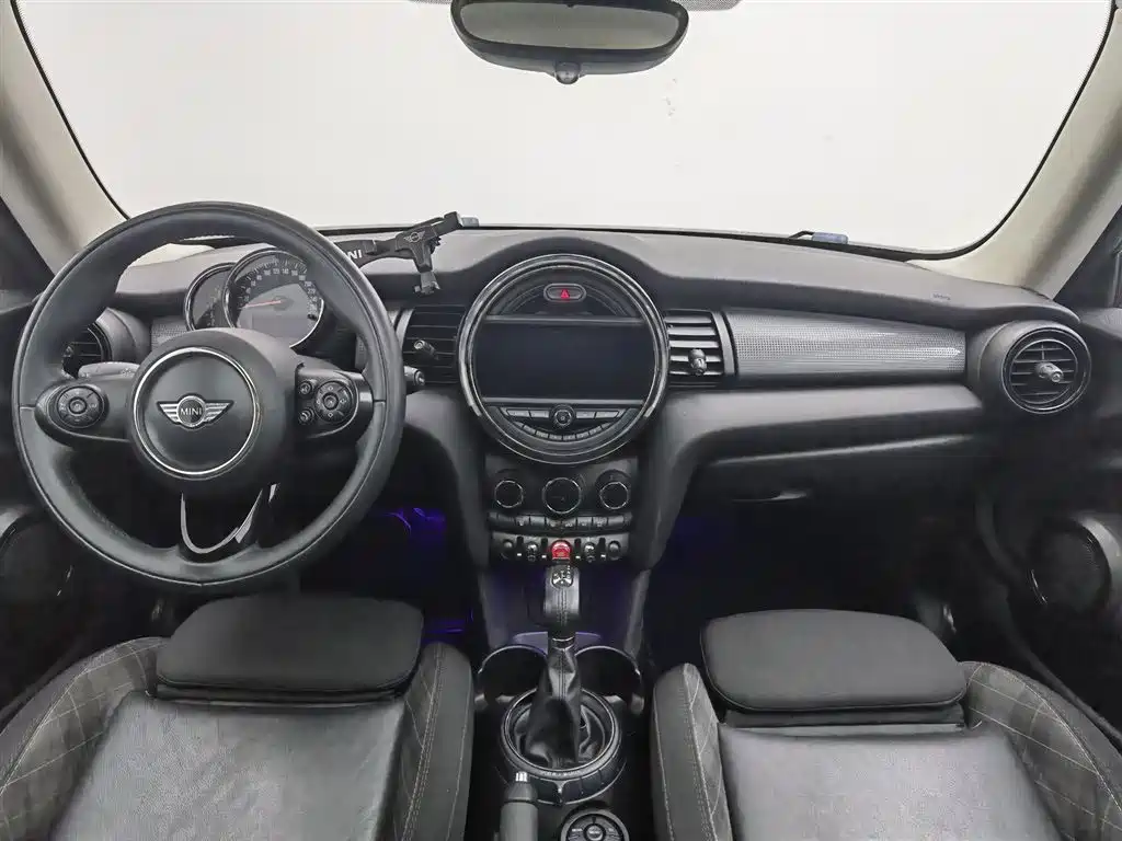MINI 2016 1.5T COOPER Pioneer фото 5