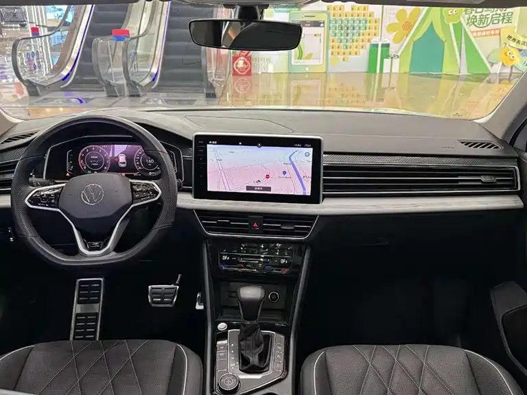 Volkswagen Tiguan L 2022 380TSI Automatic 4WD R-Line Cross Edition 7-Seater фото 5