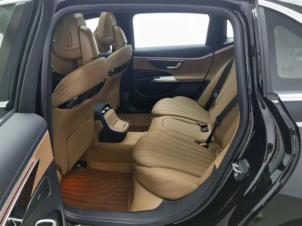 Mercedes-Benz E-Class 2025 Facelift E 260 L фото 15