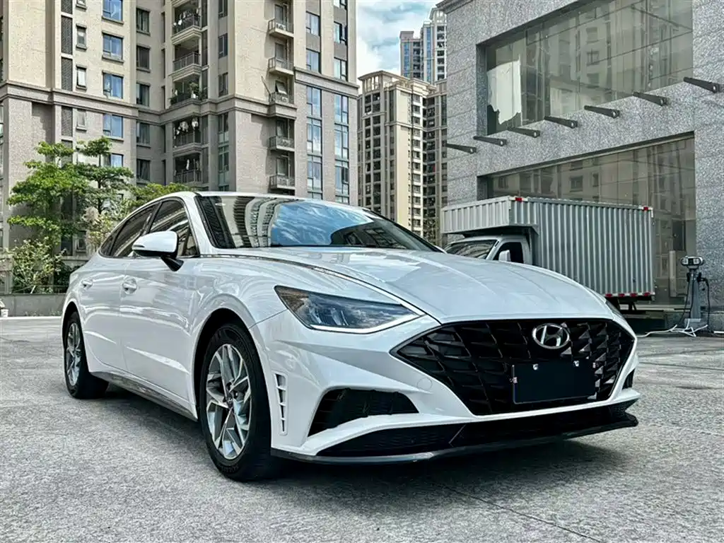 Hyundai Sonata 2020 270TGDi DCT GL Leading Edition фото 8
