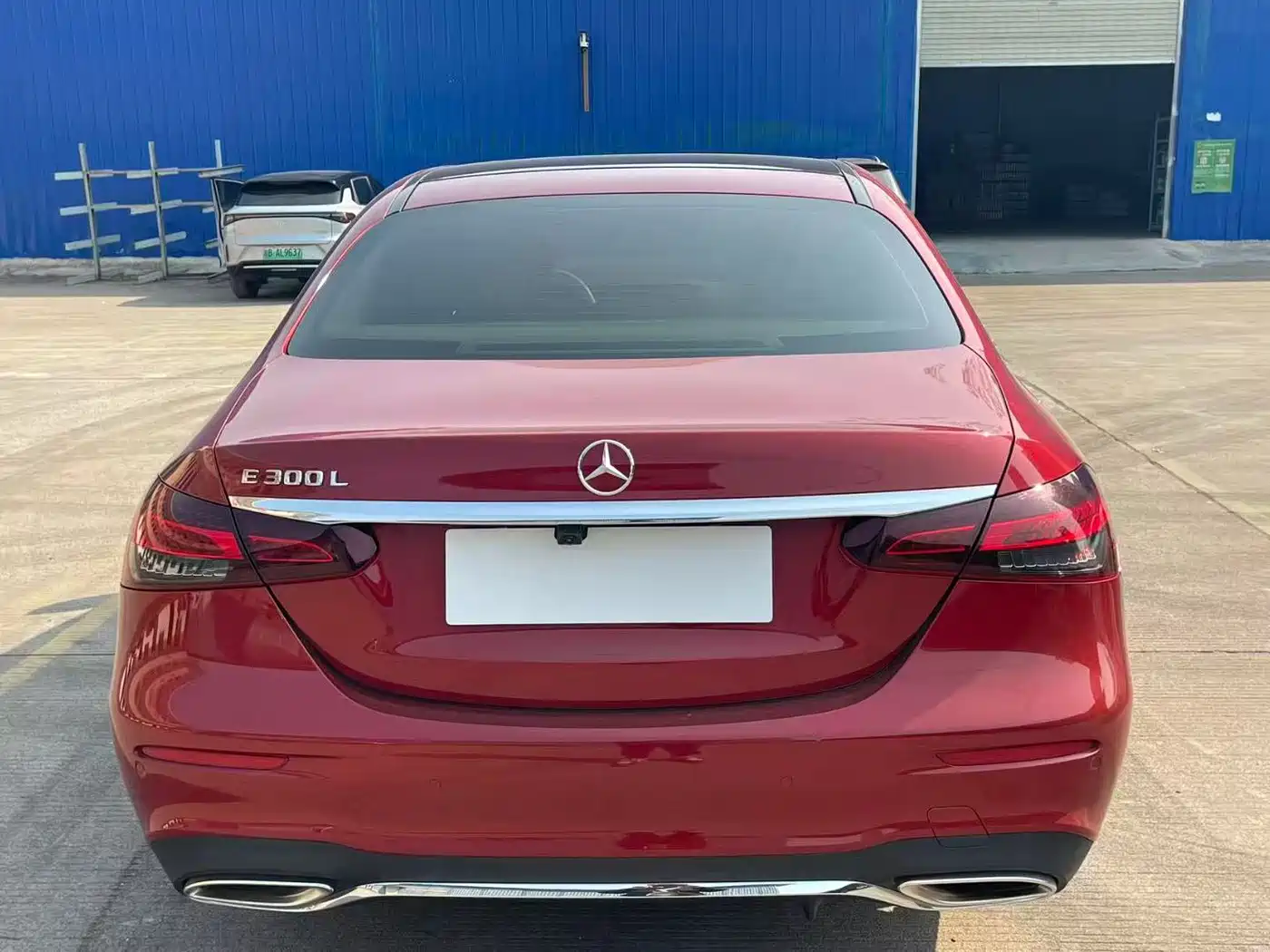 MERCEDES-BENZ E CLASS