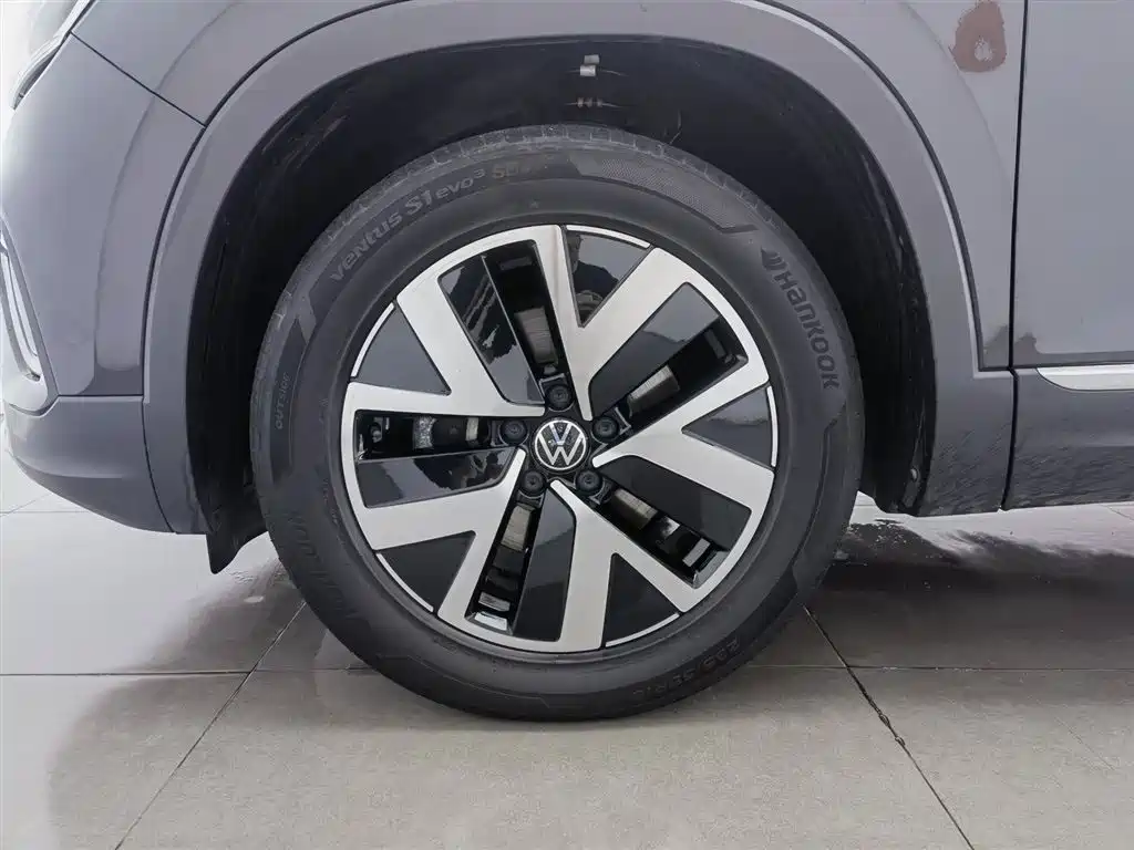 Volkswagen Tayron 2023 330TSI 2WD Luxury Plus Advanced Edition фото 17