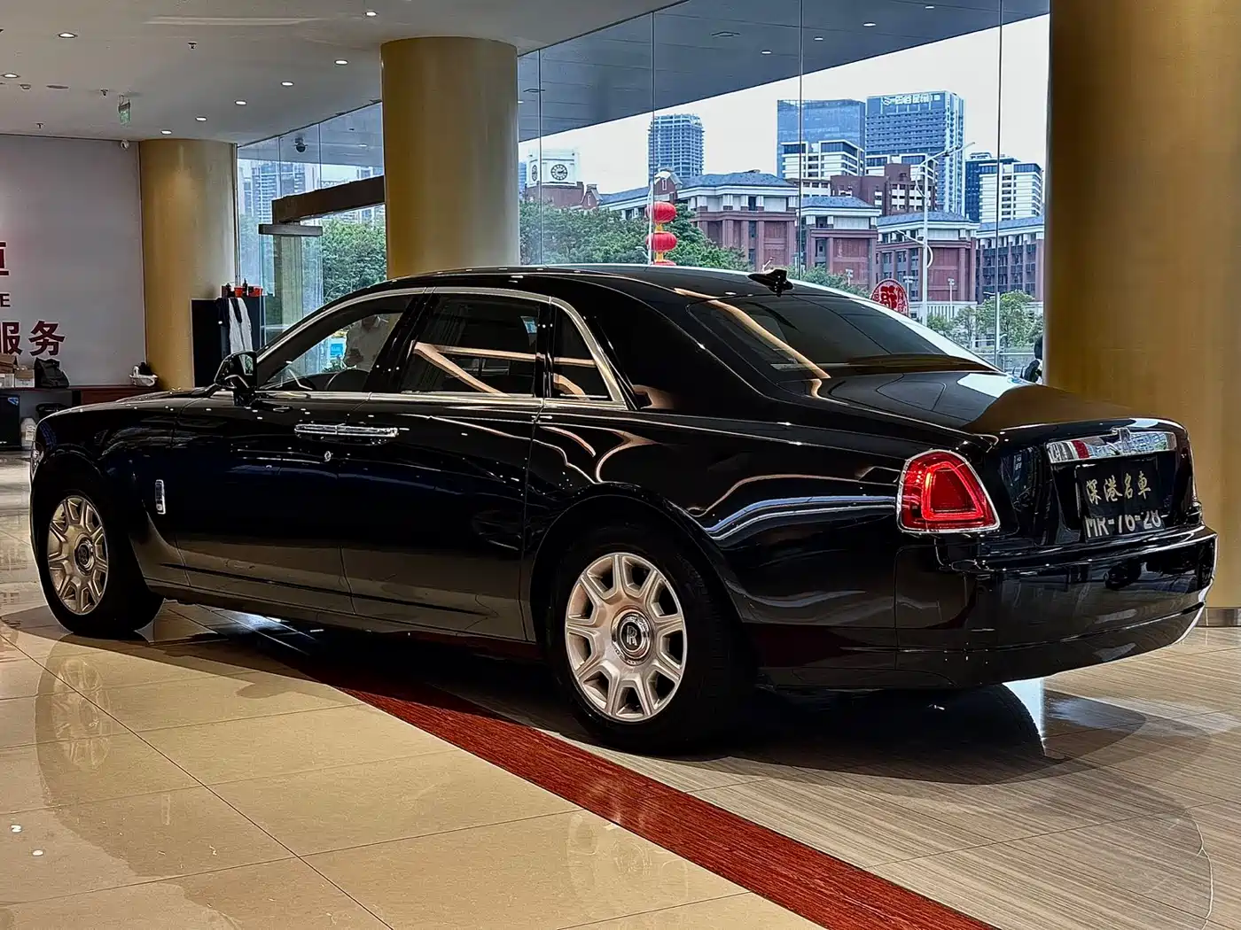 Rolls-Royce Ghost 2013 6.6T Art Deco Collector's Edition фото 7