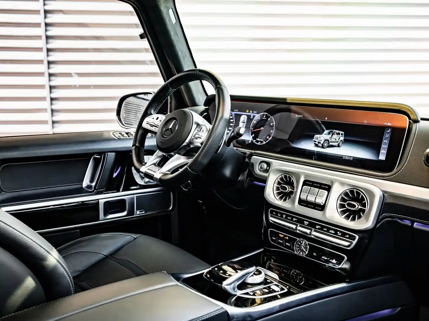 Mercedes-Benz G-Class AMG 2019 AMG G 63 фото 6
