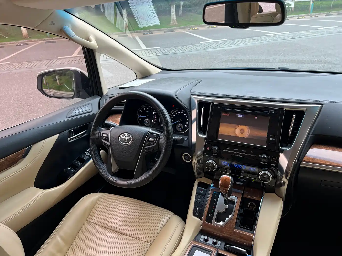 Toyota Alphard 2015 3.5L Premium Edition фото 10