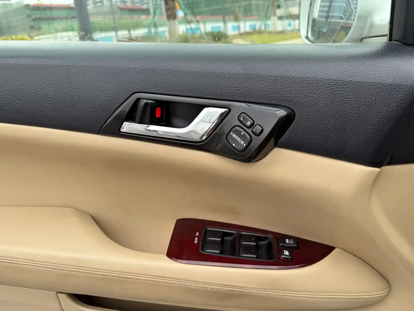 Toyota Reiz 2010 2.5V Style Luxury Navigation Edition фото 18