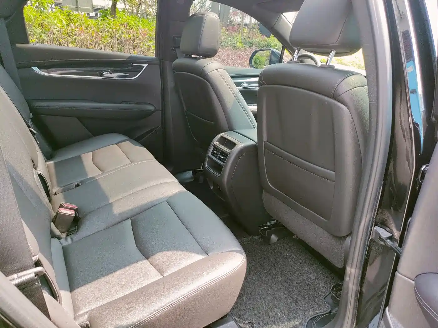 Cadillac XT5 2022 2.0T 2WD Luxury фото 33
