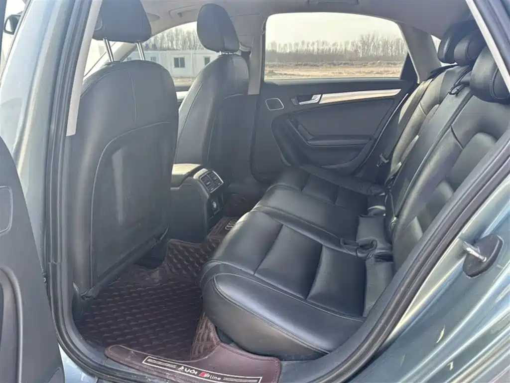 Audi A4L 2013 35 TFSI Automatic Standard фото 15