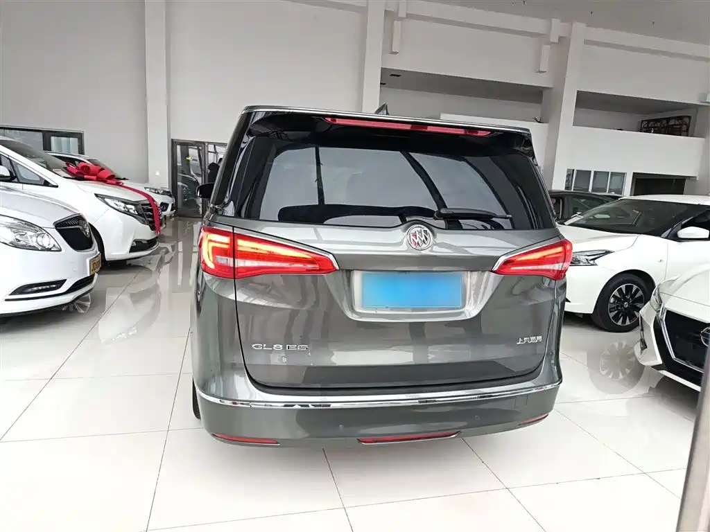 Buick GL8 2017 ES 28T Luxury China V фото 6