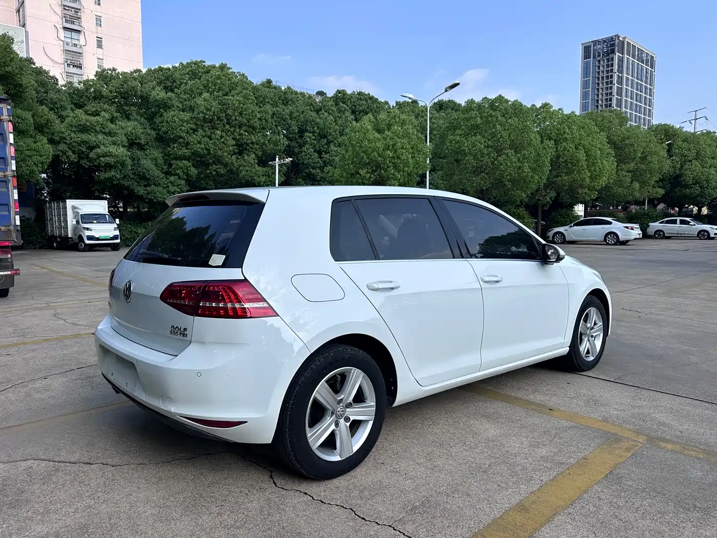 Volkswagen Golf 2016 230TSI Automatic Comfort фото 13