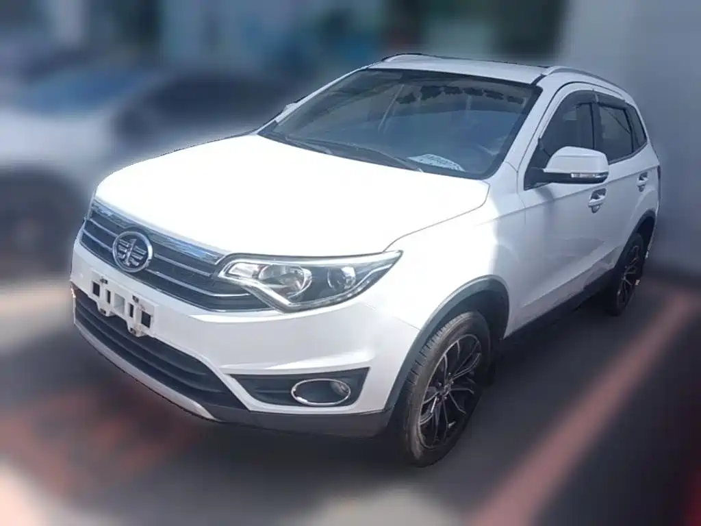 FAW Senya R7 2017 2016 1.6L Manual Luxury