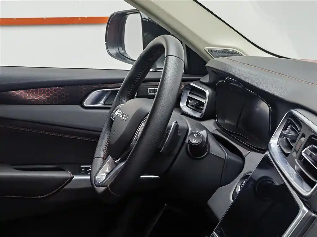 Lynk & Co 01 2017 2.0T AWD Pro фото 22