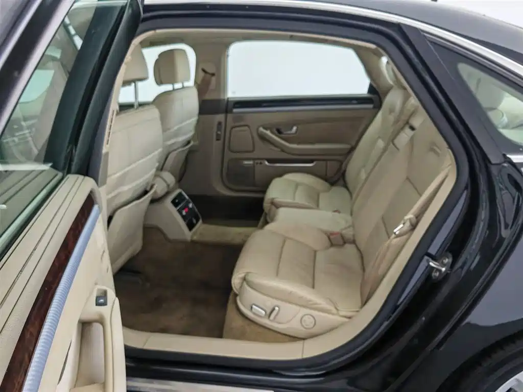 Audi A8 2008 A8L 3.2 FSI Standard фото 15