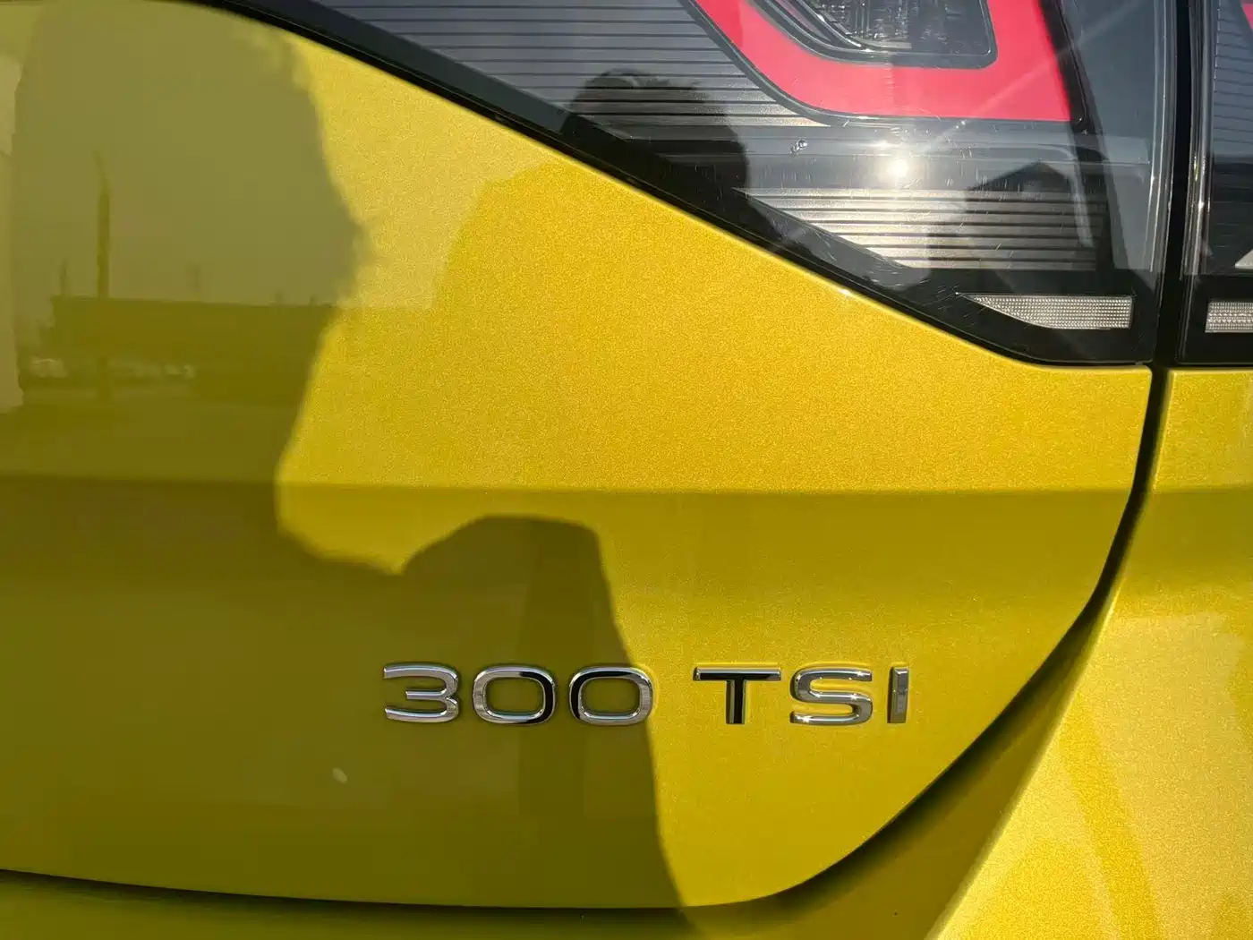 VOLKSWAGEN T ROC EXPLORING SONGS