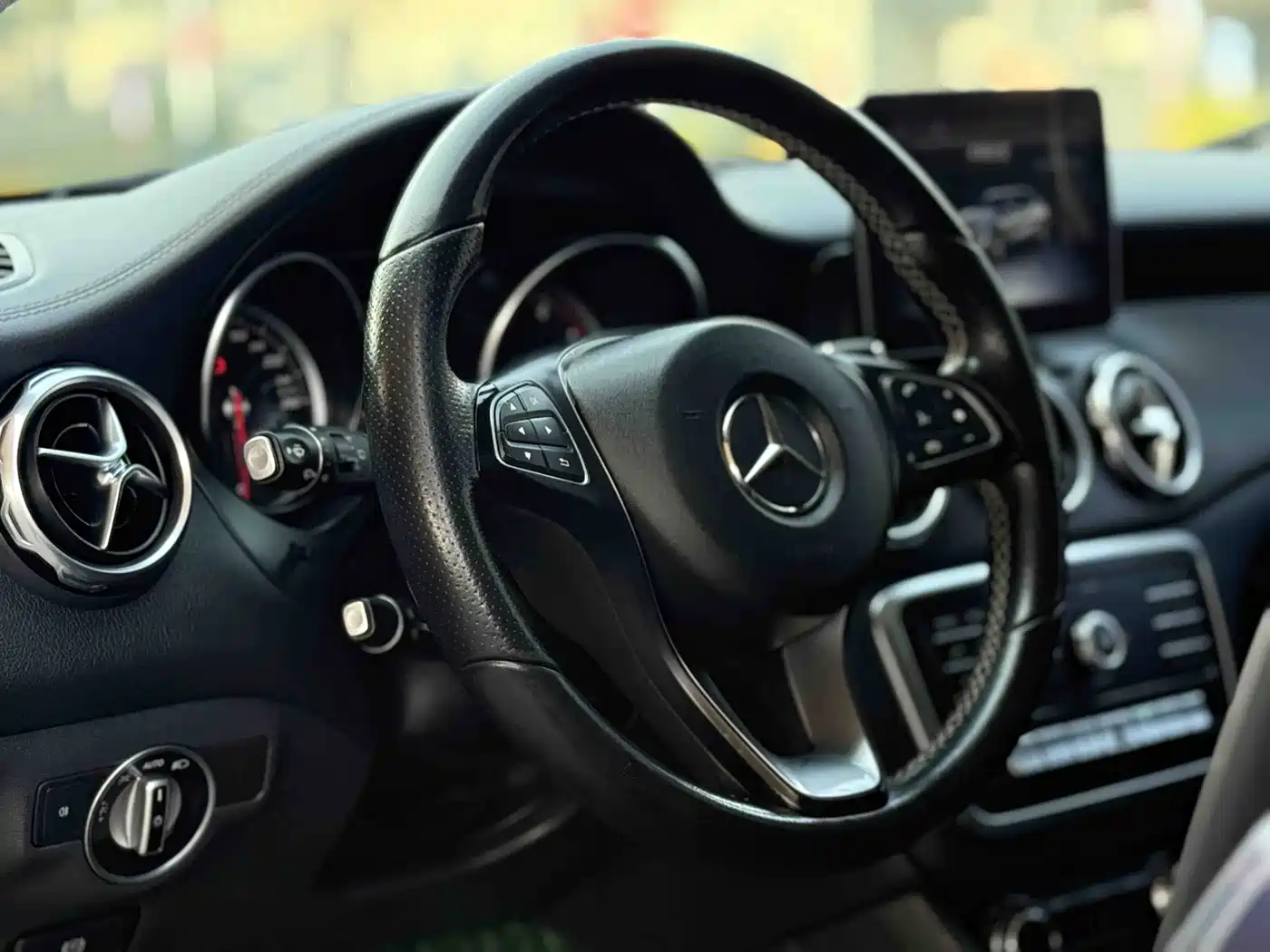 Mercedes-Benz GLA 2018 GLA 200 Fashion фото 13