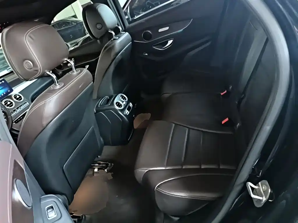 MERCEDES-BENZ GLC