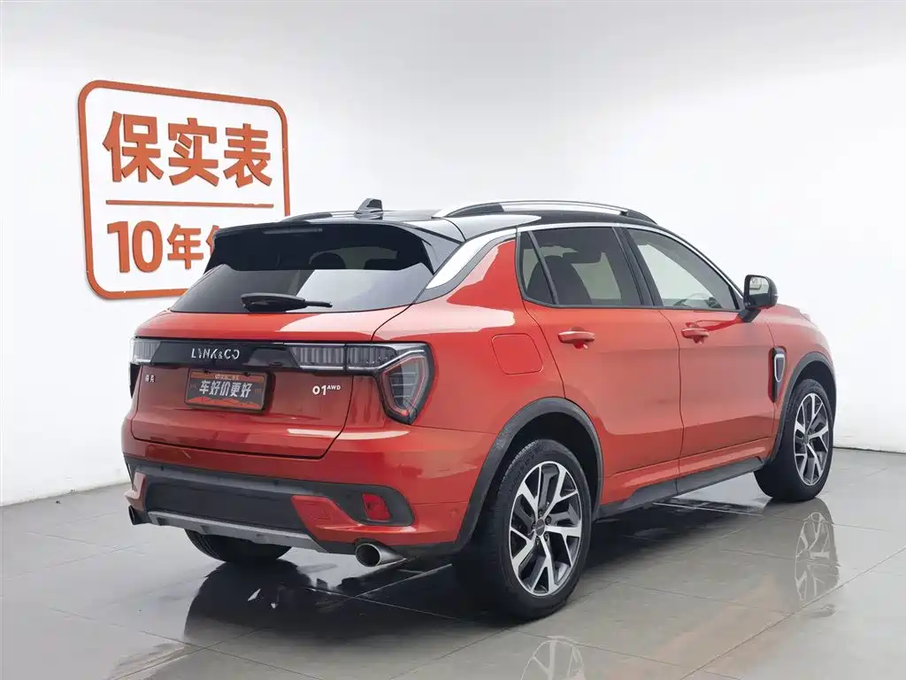 Lynk & Co 01 2017 2.0T AWD Pro фото 2
