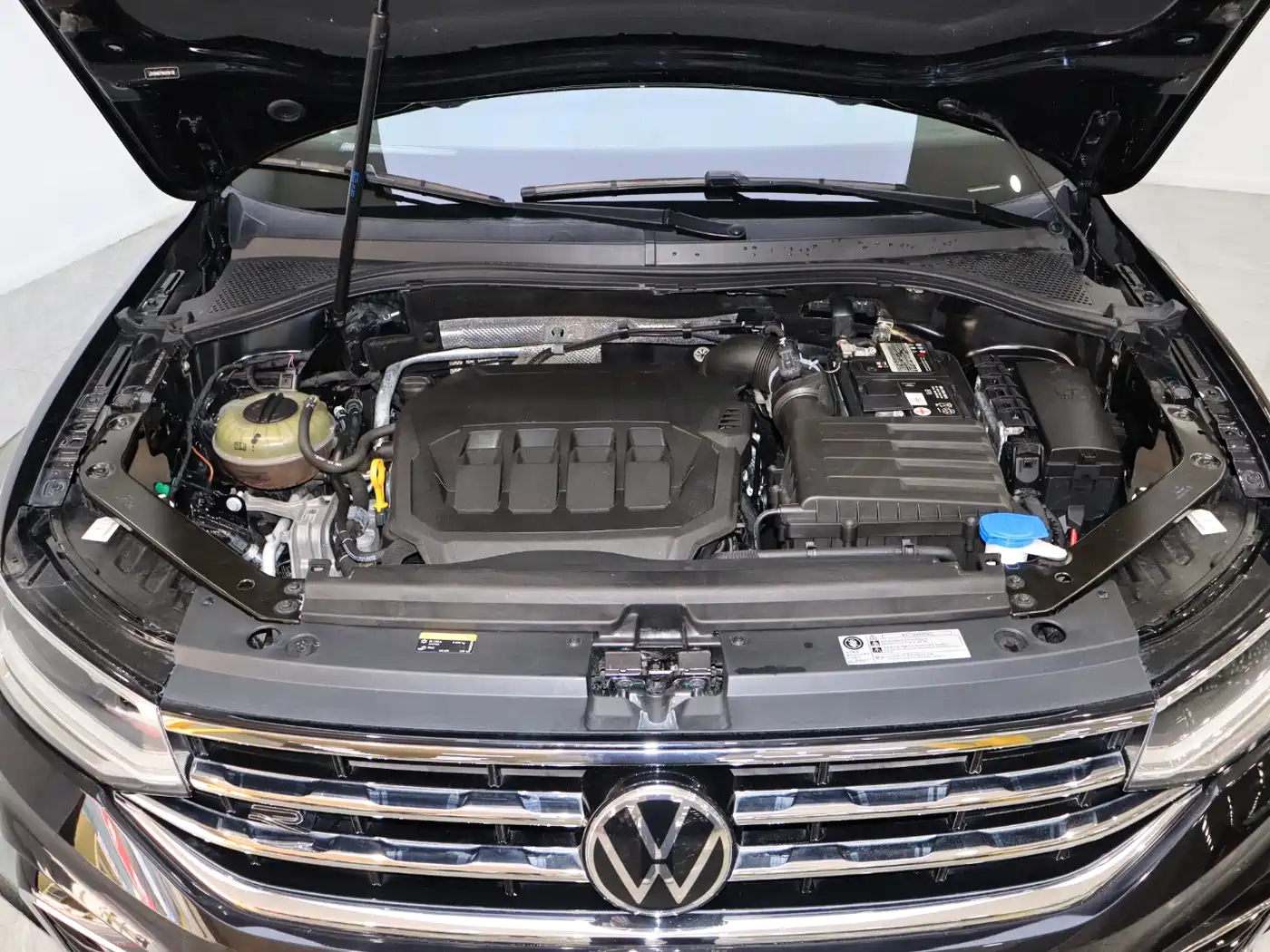 Volkswagen Tiguan X 2022 330TSI 2WD Flagship Edition фото 11