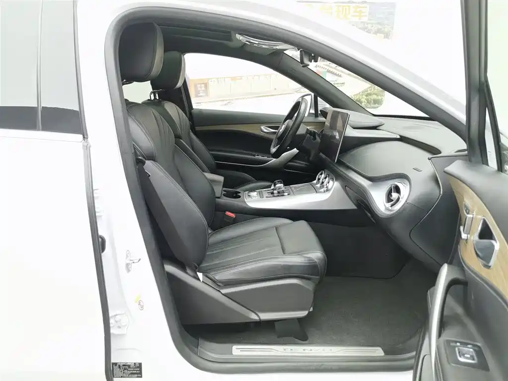 Denza X 2020 PHEV Classic Edition фото 23