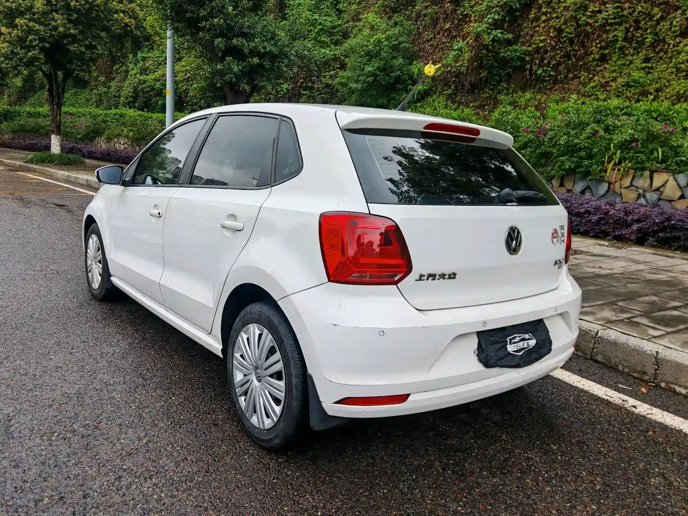 Volkswagen Polo 2016 1.6L Automatic Comfort фото 4