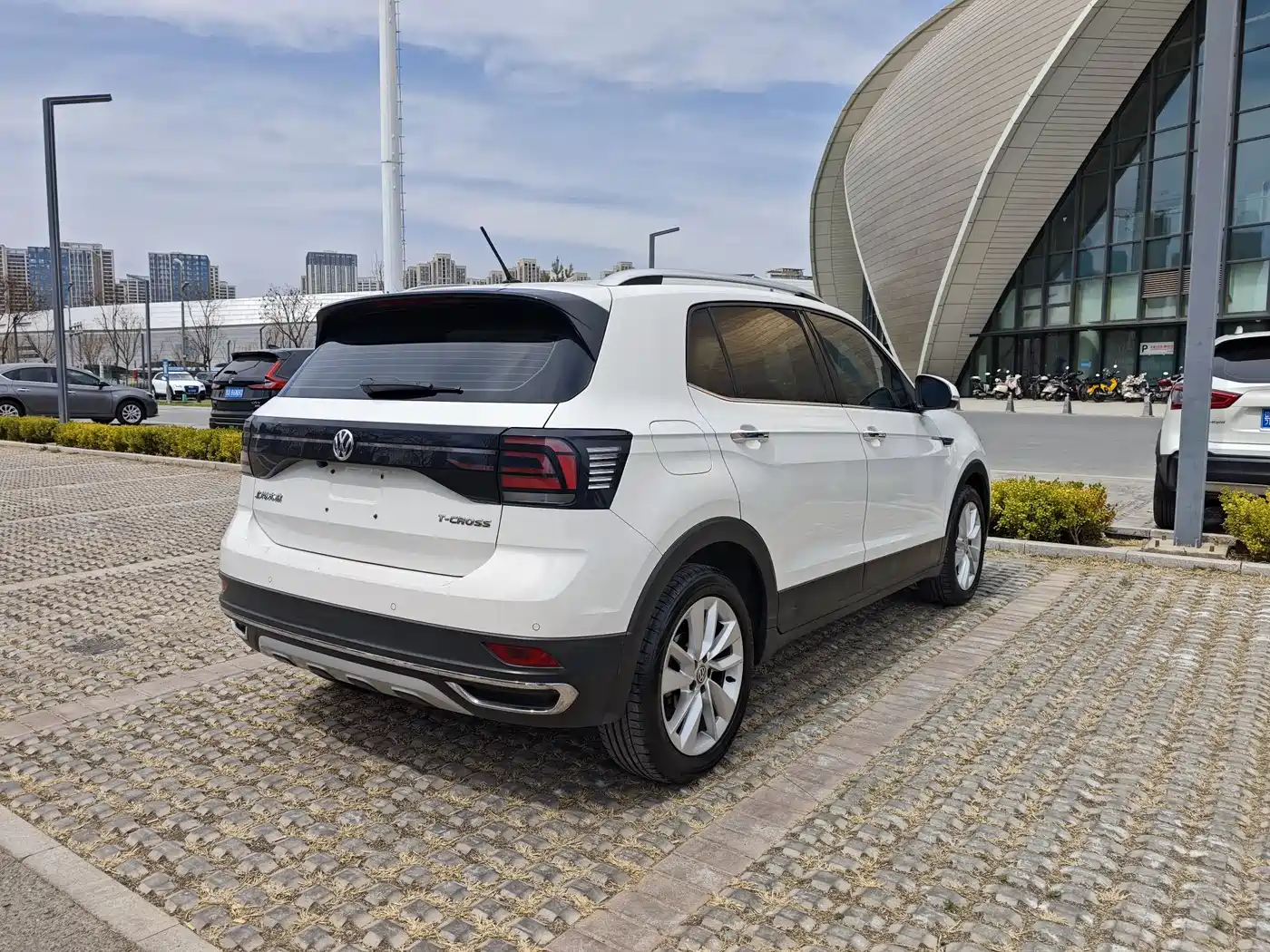 Volkswagen T-Cross 2019 1.5L Automatic Comfort Edition фото 16