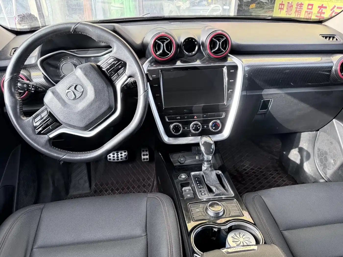 BEIJING OFF-ROAD BJ20