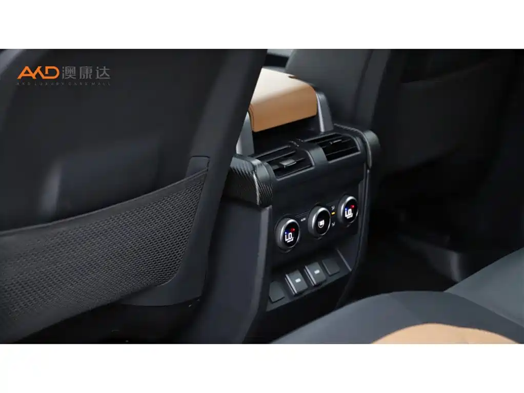 Land Rover Defender 2023 Facelift 110 3.0T P400 X-DYNAMIC HSE фото 9