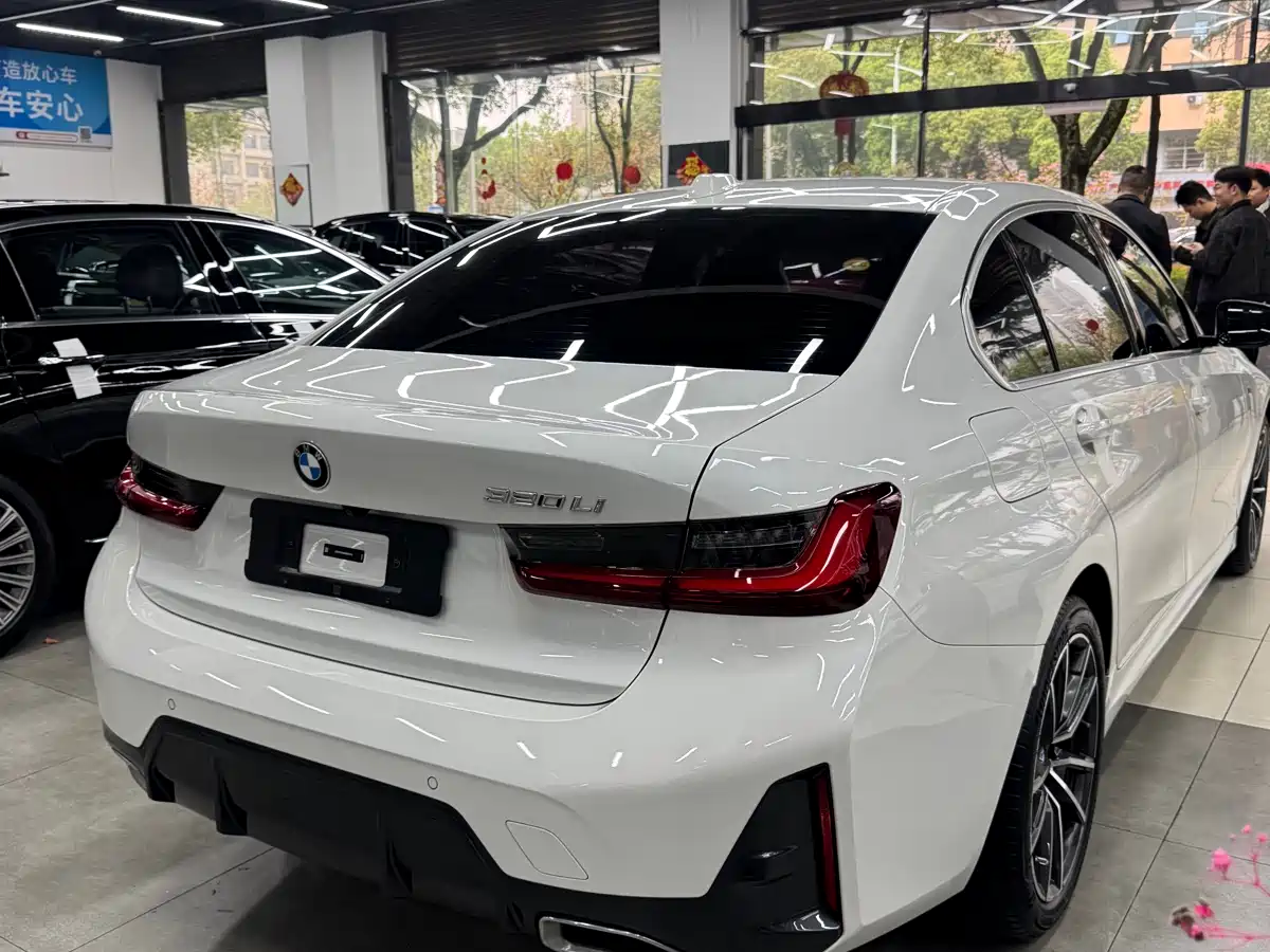 BMW 3 Series 2024 320Li M Sport Package фото 13
