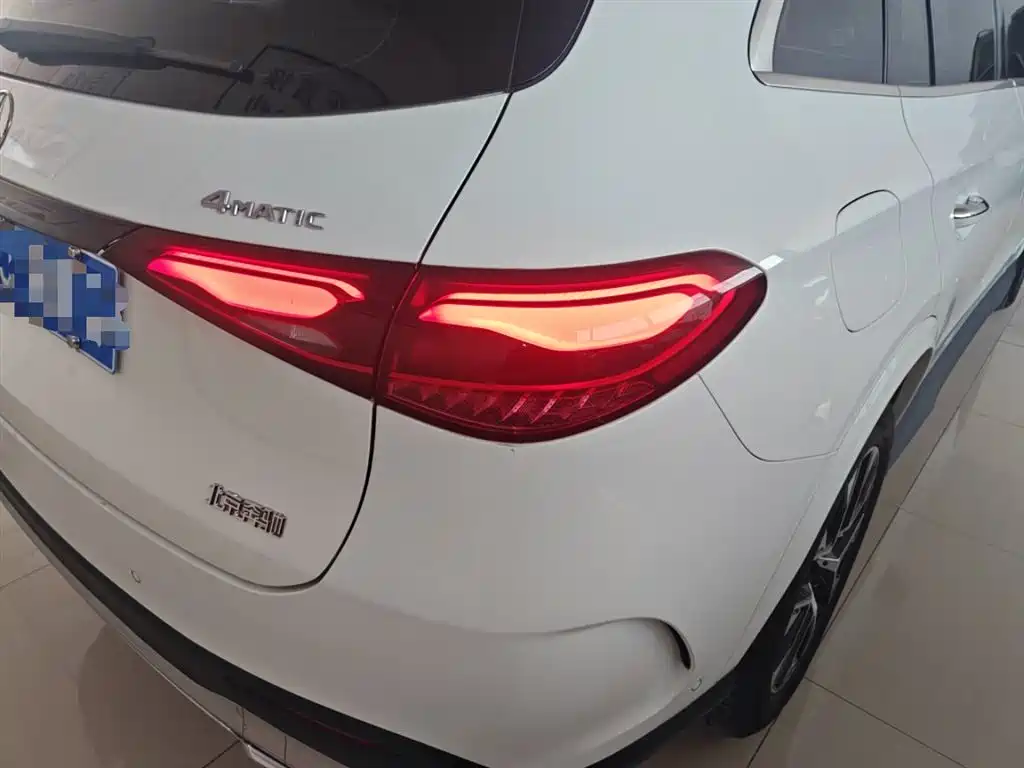 Mercedes-Benz GLC 2023 GLC 260 L 4MATIC Luxury 5-Seater фото 24