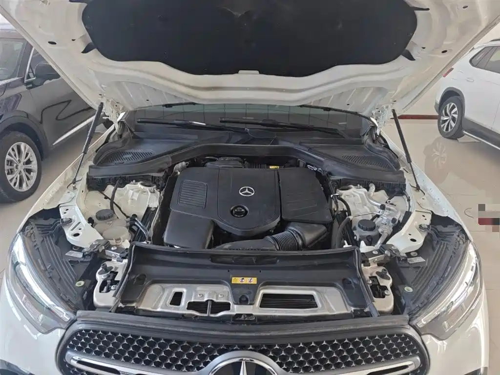 Mercedes-Benz GLC 2023 GLC 260 L 4MATIC Luxury 5-Seater фото 16