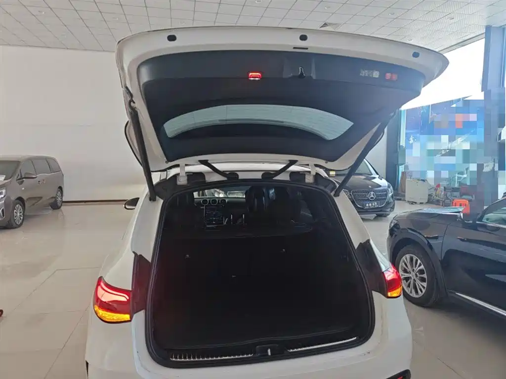Mercedes-Benz GLC 2023 GLC 260 L 4MATIC Luxury 5-Seater фото 15